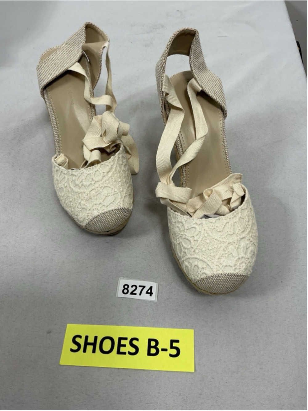 Womans New In Box Wild Diva Maegan Crochet Ankle Wrap Espadrille Wedge 8.5 Beige